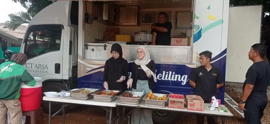 Bahagia Berbagi dengan Sesama di Gebrag Pejuang Jalanan