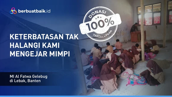 Prihatin! Siswa MI Al Fatwa Gelebug Belajar Tanpa Bangku dan Kursi di Kelas Terbatas