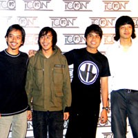 Konser di Amerika, Armand Maulana Serasa Britney Spears