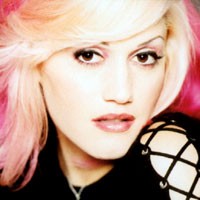 Gwen Stefani Mantapkan Karir di Dunia Fashion