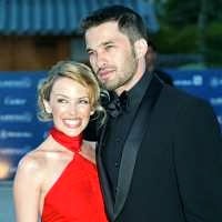 Selepas Operasi, Kylie Minogue Dilamar 