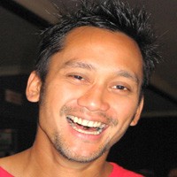 Tora Sudiro-Widi AB Three Adu Akting