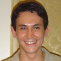 Marcellino Lefrandt Nggak Takut Baju Ketat 