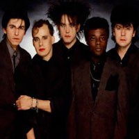 The Cure Ditinggal Dua Personelnya