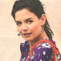 Katie Holmes Gagal Dampingi Tom Cruise di MI 3