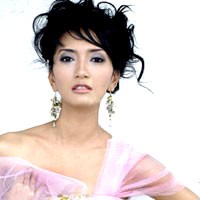 Artika Sari Devi Kecurian