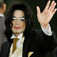 Fans Ingin Gigiti Muka Jacko 