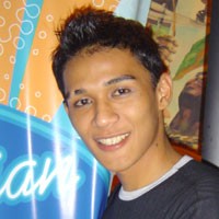 Dengan Terbang, Yudi Melayang