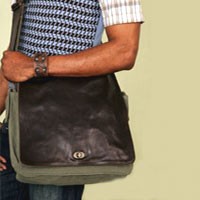 Postman Bag yang Unisex