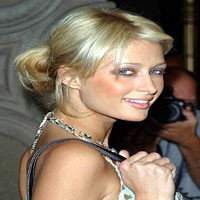 Paris Hilton & Tunangan Bikin Film Bareng
