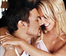 Britney Dilarang Ngeseks