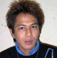 Delon Paling Susah Marah