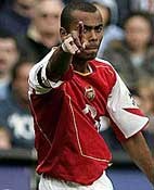 Cole di Arsenal Sampai 2008 