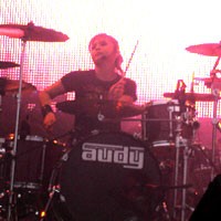 Motivasi di Balik Gebukan Drum Audy