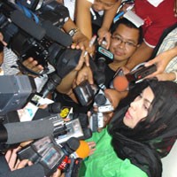 Imaniar Imbau Iyem Laporkan Max Don