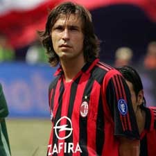 Pirlo Ingin Lebih Lama di Milan