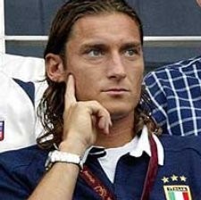 Totti Tidak Yakin Giallorossi Juara