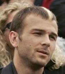 Stuttgart Gaet Striker PSG