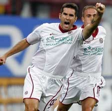 Lucarelli Tertarik ke Tottenham