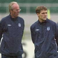 Owen Curhat ke Eriksson