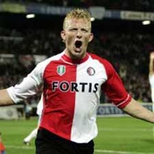 Kuyt Tak Tertarik ke Liga Inggris