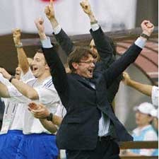 Troussier Tertarik Latih Korea