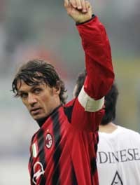 Maldini Pikirkan Pensiun