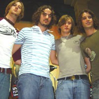 Di Hard Rock, Rooster Buktikan Kejantanan