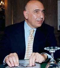 Galliani Bicara Ronaldinho & Maldini