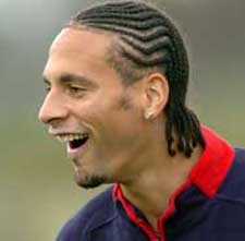 Ferdinand Haus Gelar Bersama Inggris