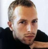 Chris Martin Ingin Tandingi Brad Pitt