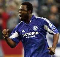 Schalke pada Asamoah: Teken atau Dijual