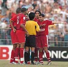 Wasit Kontroversial Uzbekistan-Bahrain Diskors