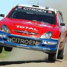 Meski Dipenalti, Loeb Memimpin 