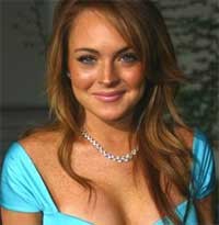 Lindsay Lohan: Aku Mau Payudaraku Kembali!