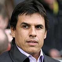 Coleman Cari Hasil Bersejarah Lawan MU