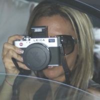 Victoria Beckham Tak Bisa Pakai Kamera