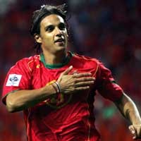 Portugal, Inggris, Polandia Lolos