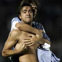 Tekuk Argentina, Uruguay ke Playoff