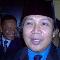 Kominfo: Itu Hanya Pengalihan Sementara...