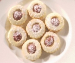 Strawberry Little Eye