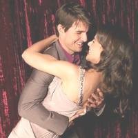 Hamil, Katie Holmes Akan Foto Bugil?