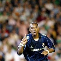 Real Madrid Ungguli Betis 2-0