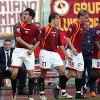 Gol Telat Mexes Menangkan Roma