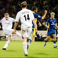 Bolton ke Urutan Tiga