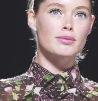 Detail Unik a la Carolina Herrera