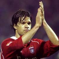 Januari Ballack Masih di Munich