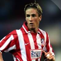 Torres Dibujuk Hijrah Ke Inggris