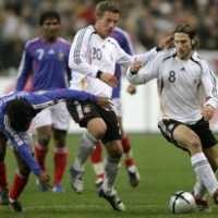 Jerman Tahan Prancis, Italia Tundukkan Belanda