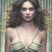 Hamil, Katie Holmes Bawa Vibrator?